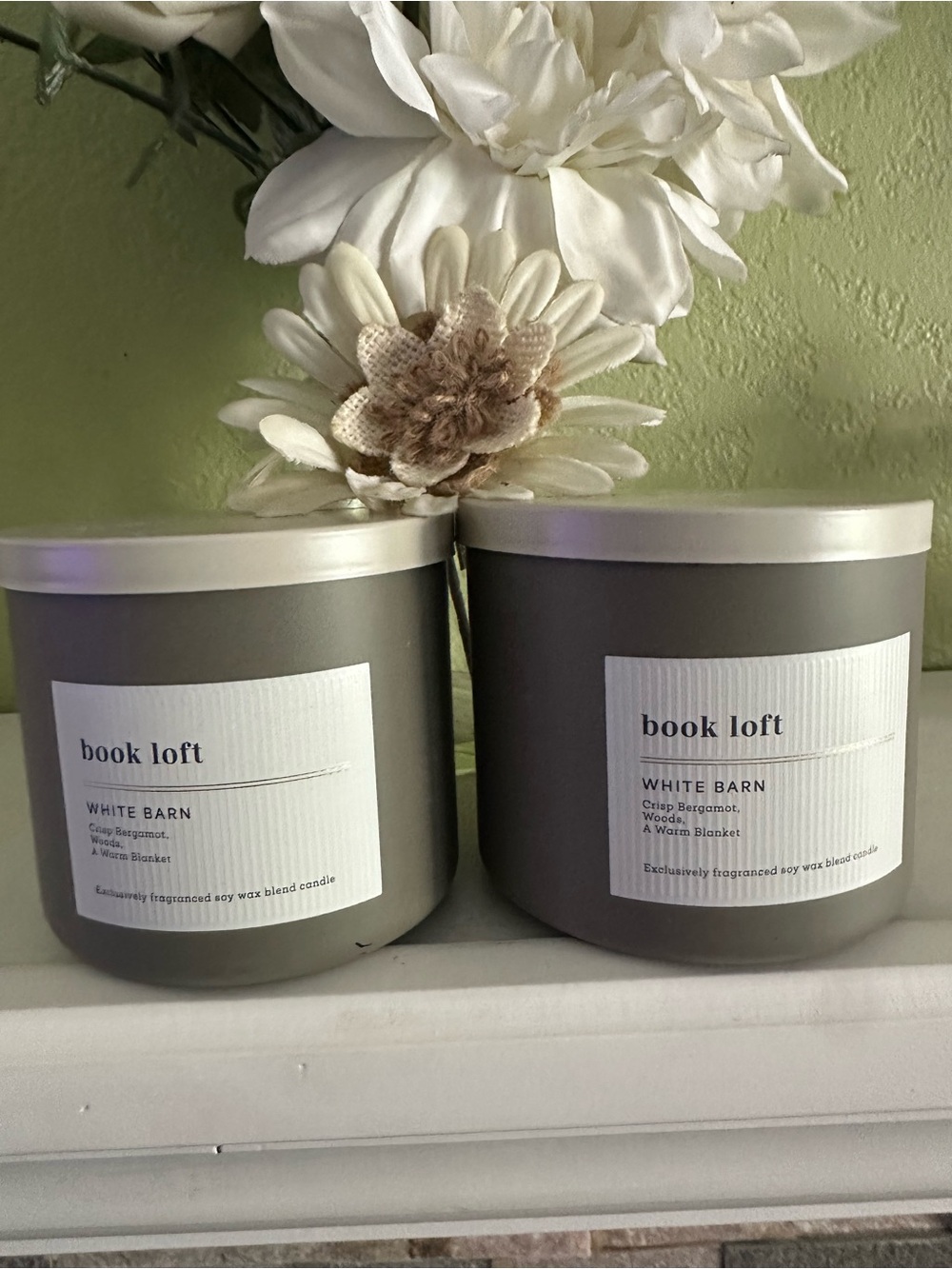 White Barn Book Loft Scented Candle - Cream & Gray X2